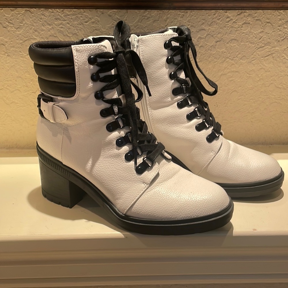 Mix No. 6 White Heeled Combat boots. Size 8